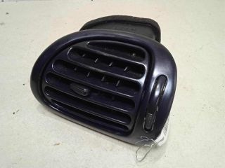 deflektor-obduva-salona-pravyi-peugeot-206-art-63312