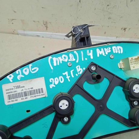 panel-priborov-shhitok-peugeot-206-art-63329-big-5