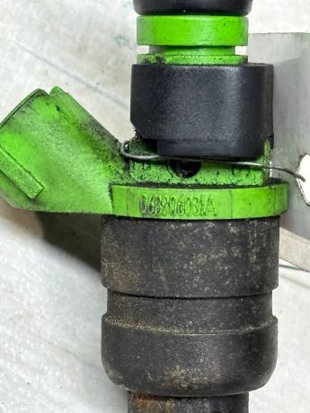 forsunka-toplivnaia-20i-azm-volkswagen-passat-b5-gp-art-64015-big-3