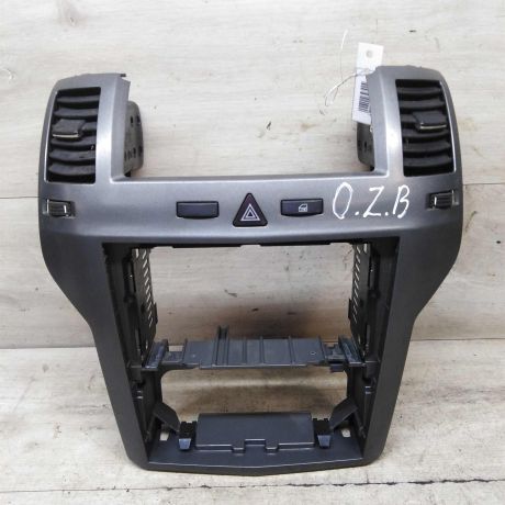 ramka-magnitoly-deflektor-obduva-salona-opel-zafira-b-art-64070-big-0