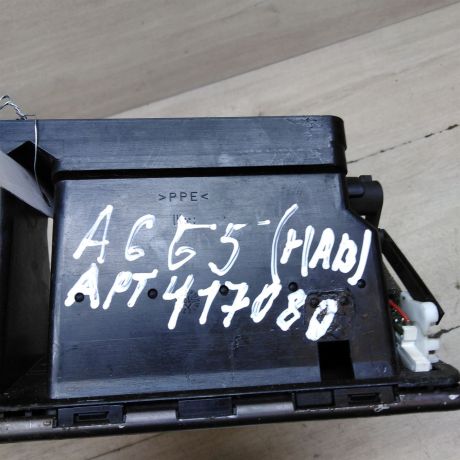 deflektor-obduva-salona-centralnyi-audi-a6-c5-28i-ack-art-65036-big-1