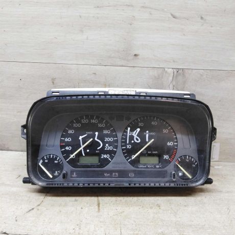 panel-priborov-shhitok-volkswagen-golf-3-volkswagen-vento-art-66341-big-0