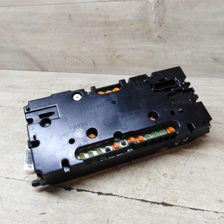 panel-priborov-shhitok-volkswagen-golf-3-volkswagen-vento-art-66341-big-5