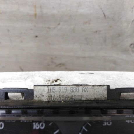 panel-priborov-shhitok-volkswagen-golf-3-volkswagen-vento-art-66341-big-3