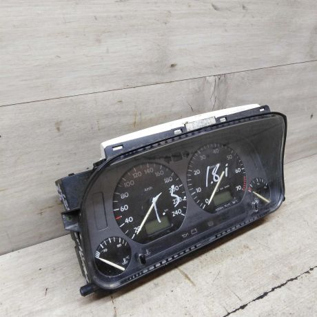 panel-priborov-shhitok-volkswagen-golf-3-volkswagen-vento-art-66341-big-2