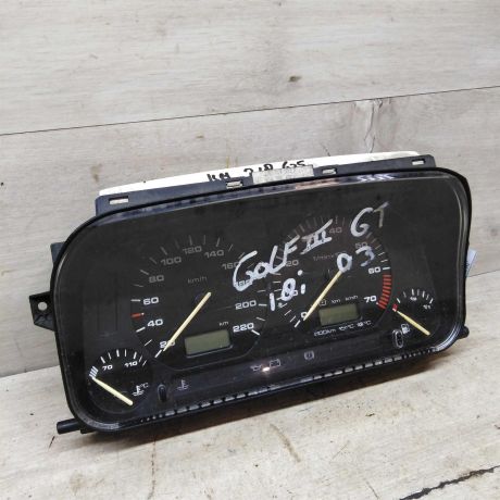 panel-priborov-shhitok-volkswagen-golf-3-volkswagen-vento-art-66384-big-0