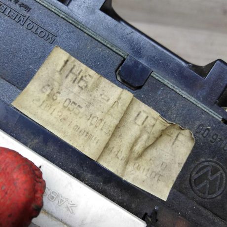 panel-priborov-shhitok-volkswagen-golf-3-volkswagen-vento-art-66384-big-3