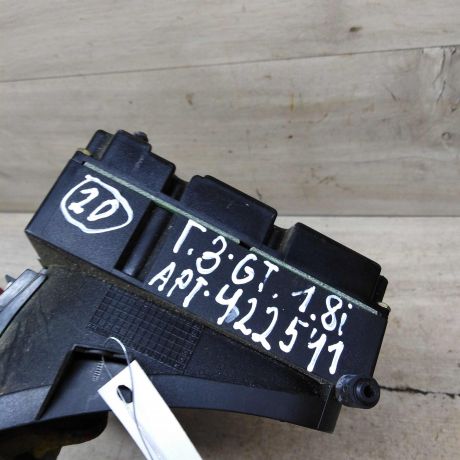 panel-priborov-shhitok-volkswagen-golf-3-volkswagen-vento-art-66384-big-2