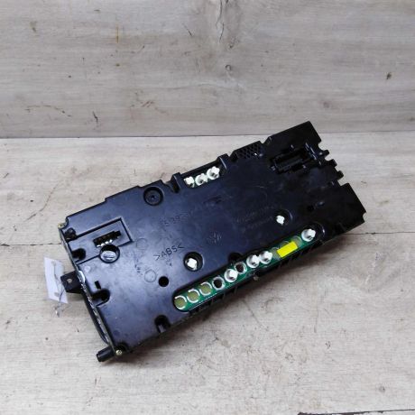 panel-priborov-shhitok-volkswagen-golf-3-volkswagen-vento-18i-art-66750-big-1