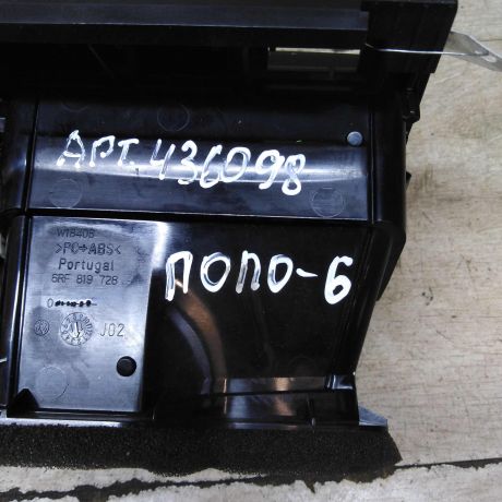 deflektor-obduva-salona-centralnyi-volkswagen-polo-v-sedan-art-71365-big-4