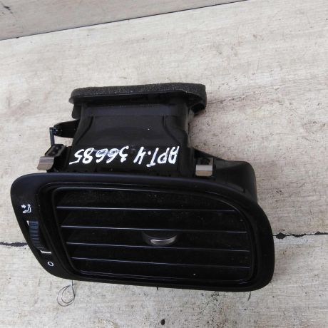 deflektor-obduva-salona-pravyi-volkswagen-polo-v-sedan-art-71370-big-0