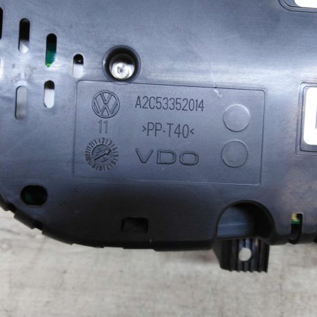 panel-priborov-shhitok-volkswagen-polo-v-sedan-art-71485-big-1