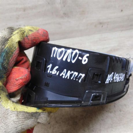 panel-priborov-shhitok-volkswagen-polo-v-sedan-art-71485-big-2