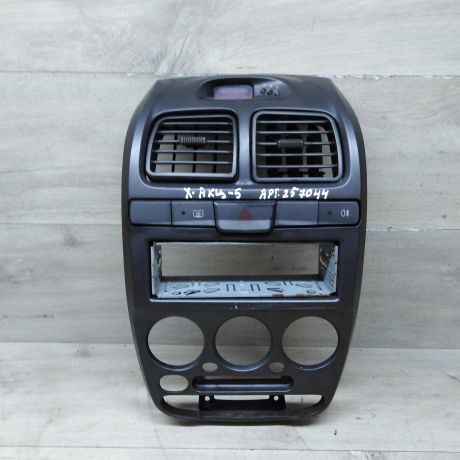 ramka-magnitola-deflektor-centralnyi-hyundai-accent-ii-art-72785-big-0