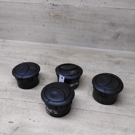 deflektor-obduva-salona-lada-largus-renault-logan-i-art-76396-big-0