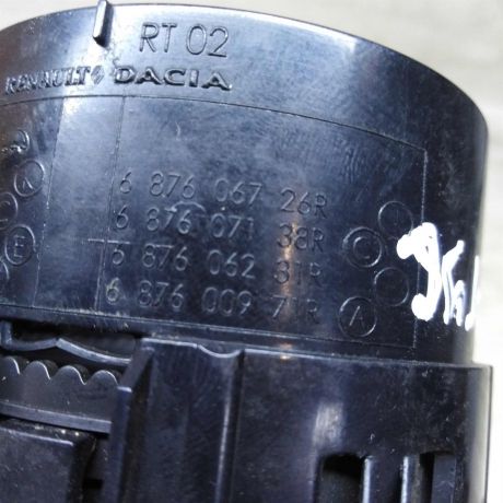 deflektor-obduva-salona-lada-largus-renault-logan-i-art-76396-big-2