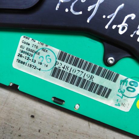 panel-priborov-shhitok-renault-sandero-i-art-77744-big-4