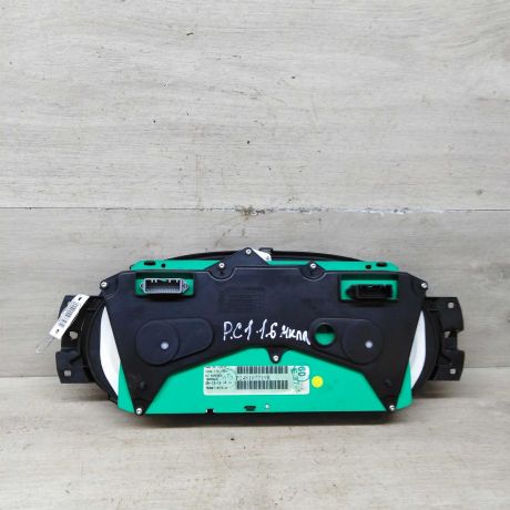 panel-priborov-shhitok-renault-sandero-i-art-77744-big-3