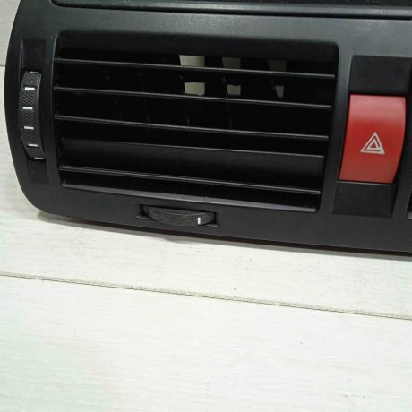 deflektor-obduva-salona-centralnyi-skoda-octavia-ii-a5-art-79691-big-2