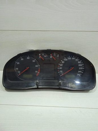 panel-priborov-shhitok-volkswagen-passat-b5-art-80183-big-0