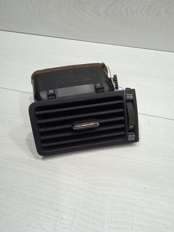 deflektor-obduva-salona-pravyi-toyota-corolla-ix-e120-e130-art-81965-big-4