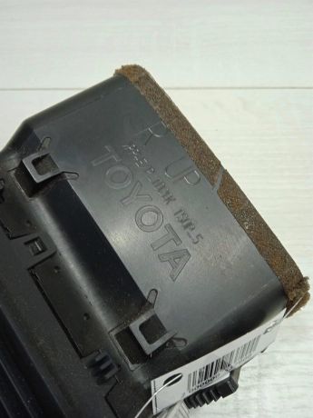 deflektor-obduva-salona-pravyi-toyota-corolla-ix-e120-e130-art-81965-big-2