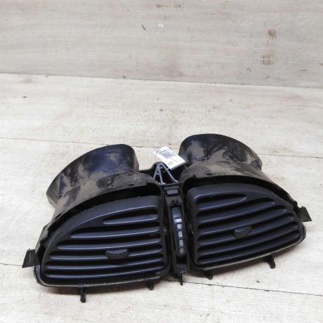 deflektor-obduva-salona-centralnyi-citroen-c5-i-restailing-art-82491-big-0