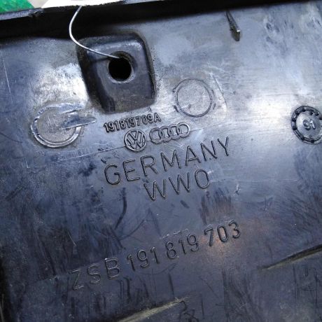 deflektor-obduva-salona-centralnyi-volkswagen-transporter-t4-art-83505-big-3