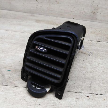 deflektor-obduva-salona-levyi-nissan-primera-p11-art-84197-big-3