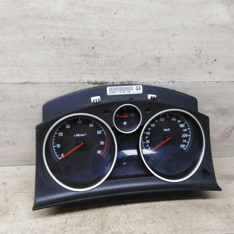 panel-priborov-shhitok-opel-astra-h-bu-art-84272-big-0