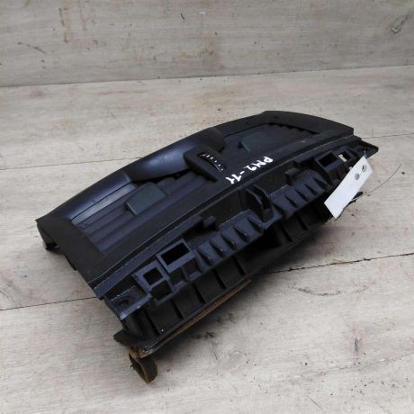 deflektor-obduva-salona-centralnyi-renault-megane-ii-art-85150-big-2