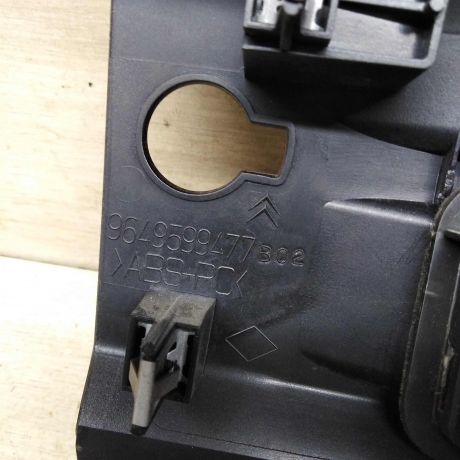 deflektor-obduva-salona-citroen-c4-i-art-86422-big-1