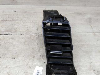 deflektor-obduva-salona-levyi-centralnyi-nissan-primera-p12-art-87308