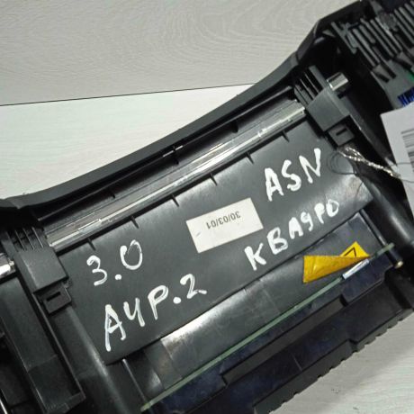 panel-priborov-shhitok-audi-a4-b6-art-87709-big-1