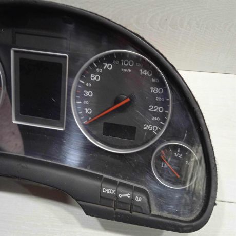 panel-priborov-shhitok-audi-a4-b6-art-87709-big-2