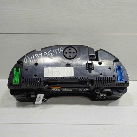 panel-priborov-shhitok-audi-a4-b6-art-87709-big-4