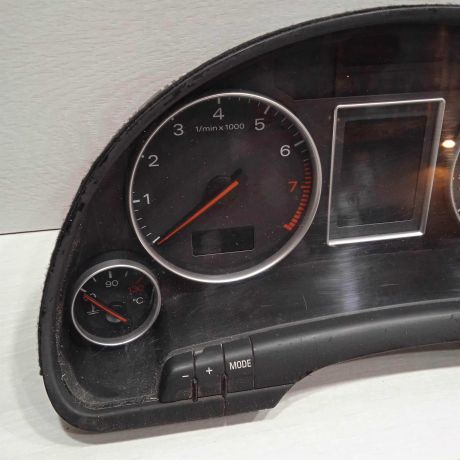 panel-priborov-shhitok-audi-a4-b6-art-87709-big-6