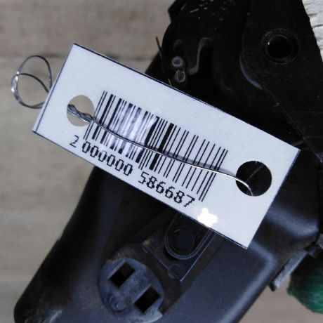 deflektor-obduva-salona-pravyi-peugeot-307-art-88166-big-1