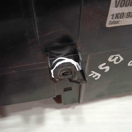 panel-priborov-shhitok-volkswagen-jetta-5-art-88223-big-6