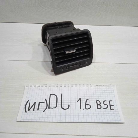 deflektor-obduva-salona-pravyi-volkswagen-jetta-5-art-88271-big-0