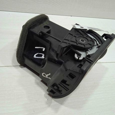 deflektor-obduva-salona-pravyi-volkswagen-jetta-5-art-88271-big-1