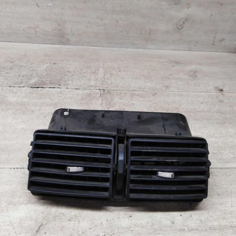 deflektor-obduva-salona-centralnyi-peugeot-307-art-88332-big-0