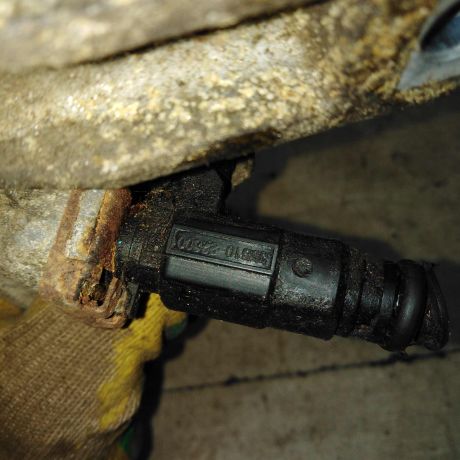 forsunok-toplivnaia-13i-hyundai-accent-ii-art-88413-big-2