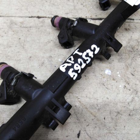 forsunka-toplivnaia-rampa-renault-clio-art-89871-big-3