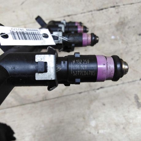 forsunka-toplivnaia-rampa-renault-clio-art-89871-big-1