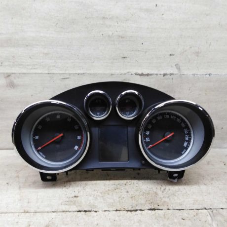 panel-priborov-shhitok-opel-astra-j-art-90340-big-0