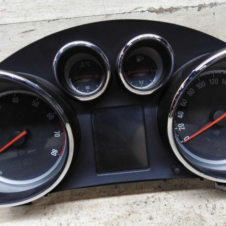 panel-priborov-shhitok-opel-astra-j-art-90340-big-1
