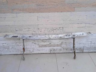 peredniaia-panel-televizora-audi-100-c3-art-90922