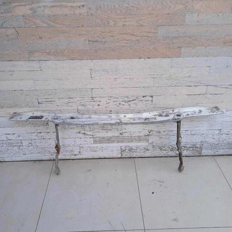 peredniaia-panel-televizora-audi-100-c3-art-90922-big-0