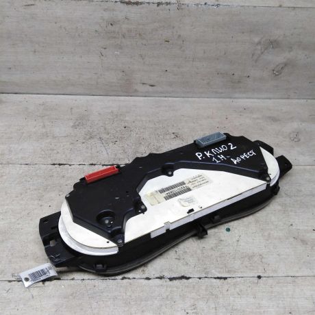 panel-priborov-shhitok-renault-clio-ii-art-91851-big-1